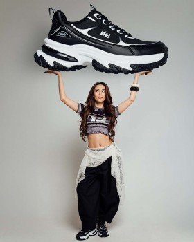 маратонки Runners в ежедневна визия Step By Step